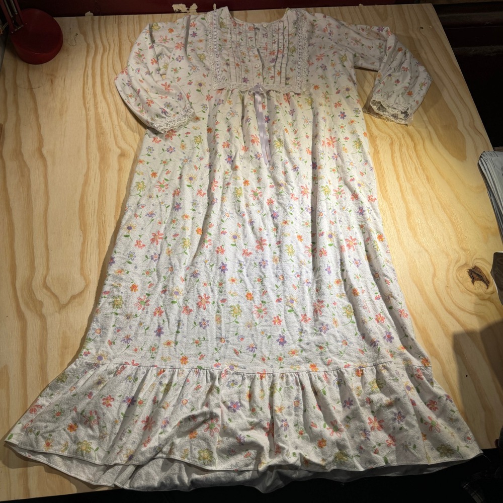 Carole Womens Floral Flannel Nightgown White Lace Ruffle Long Sleeve Sleepwear M